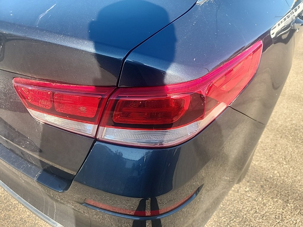 Used 2020 Kia Optima LX FWD image 13