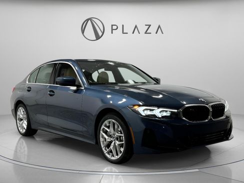 Used 2025 BMW 330i xDrive Sedan w/ Convenience Package image 7
