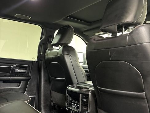 Used 2024 RAM 2500 Laramie w/ Night Edition image 35