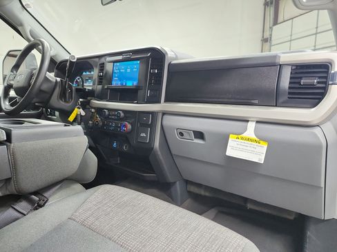 Used 2025 Ford F250 XLT w/ FX4 Off-Road Package AWD/4WD image 72