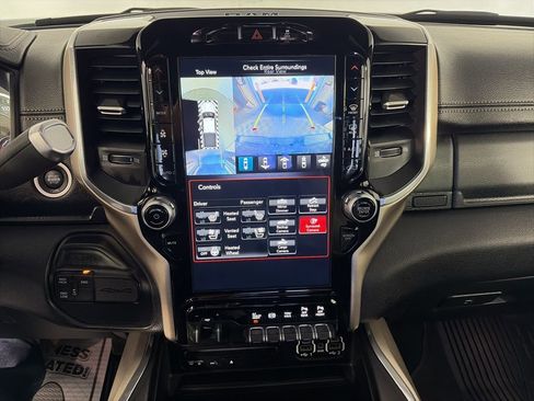 Used 2019 RAM 3500 Laramie image 17