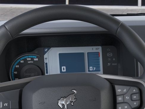 New 2025 Ford Bronco 4-Door AWD/4WD image 13