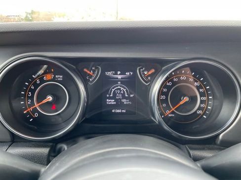 Used 2022 Jeep Wrangler Unlimited Sport AWD/4WD image 17