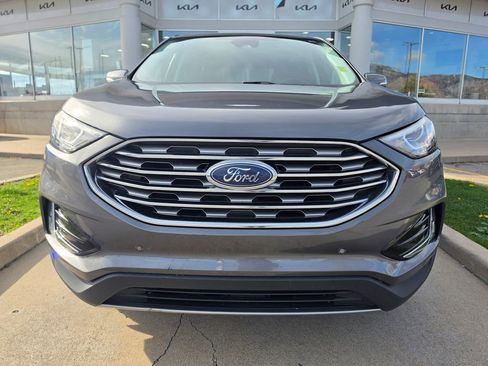Used 2022 Ford Edge Titanium AWD/4WD image 2