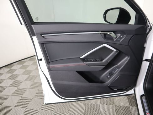 Used 2025 Audi Q3 2.0T Premium Plus w/ Premium Plus Package image 26