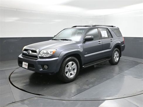 Used 2007 Toyota 4Runner SR5 image 1