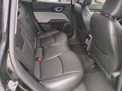 Certified 2022 Jeep Compass Limited image 20