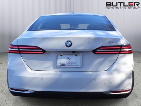 Used 2025 BMW 530i image 6