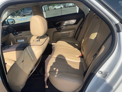 Used 2015 Jaguar XJ L Portfolio RWD image 13
