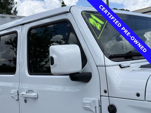 Used 2021 Jeep Wrangler Unlimited Sahara AWD/4WD image 10