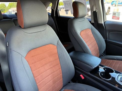 Used 2018 Ford Edge SEL w/ Equipment Group 201A AWD/4WD image 42
