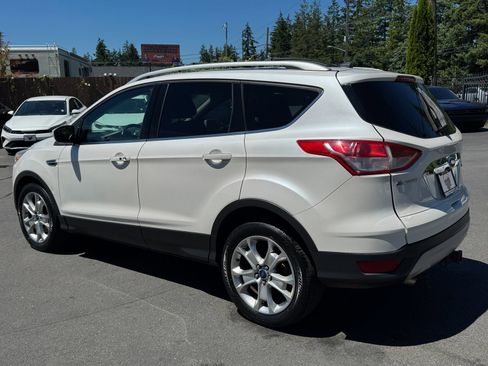 Used 2016 Ford Escape Titanium w/ Canadian Touring Package AWD/4WD image 5