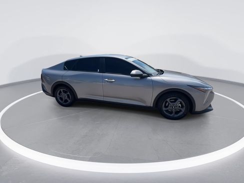 Certified 2025 Kia K4 FWD image 9