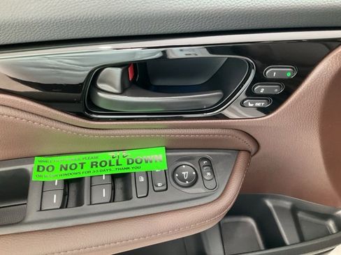 New 2026 Honda Odyssey Touring image 6