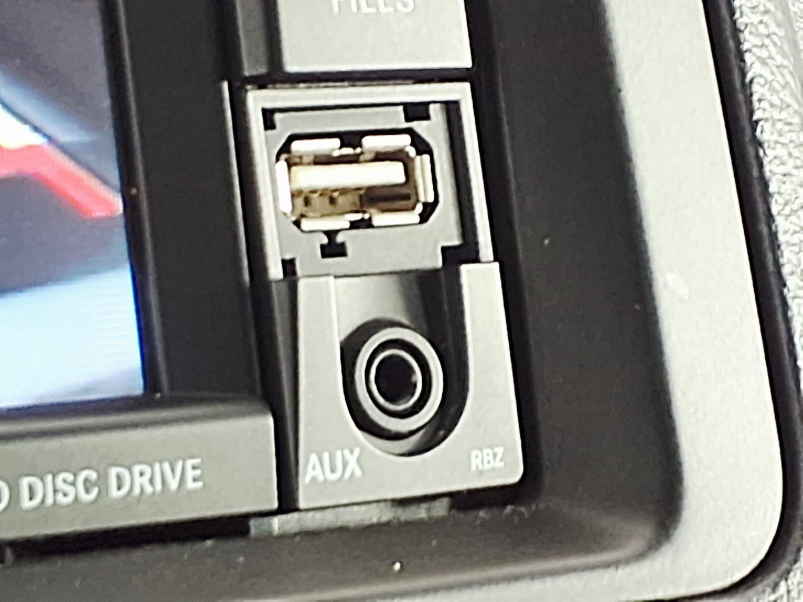 Used 2017 Dodge Grand Caravan SXT FWD image 22
