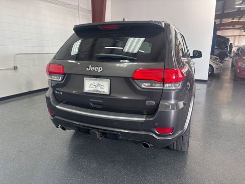 Used 2015 Jeep Grand Cherokee Overland image 4