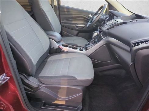 Used 2016 Ford Escape SE image 21