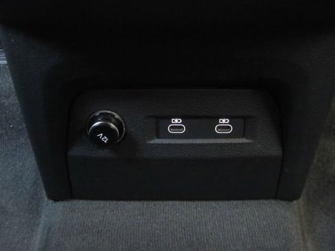 Used 2023 Audi e-tron S Premium Plus w/ Black Optic Package image 31