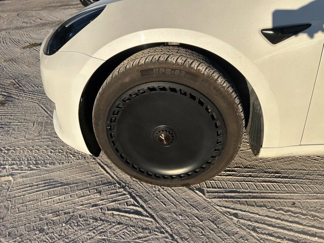 Used 2023 Tesla Model 3 Standard Range RWD image 18