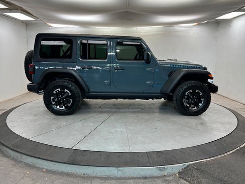 Used 2024 Jeep Wrangler Unlimited Rubicon 4xe w/ Convenience Group image 7