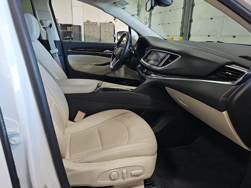 Certified 2023 Buick Enclave Essence FWD image 9
