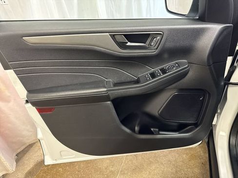 Used 2024 Ford Escape Active w/ Cold Weather Package FWD image 21