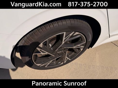 Certified 2025 Kia K5 GT-Line w/ GT-Line Premium Package image 10