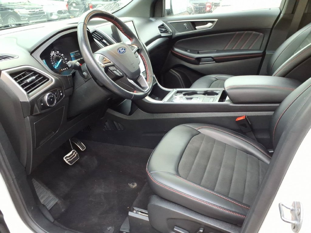 Used 2024 Ford Edge SEL AWD/4WD image 10