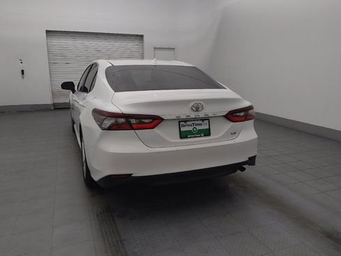 Used 2021 Toyota Camry LE image 6