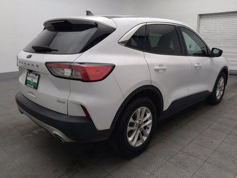 Used 2020 Ford Escape SE image 9