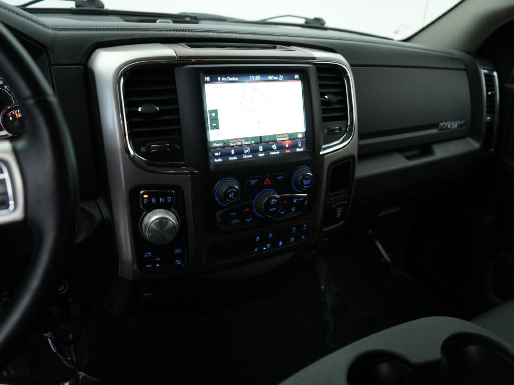 Used 2018 RAM 1500 Laramie w/ Convenience Group AWD/4WD image 17