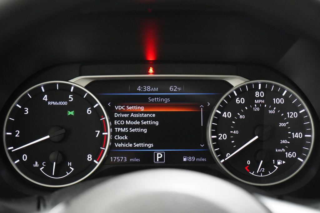 Used 2024 Nissan Sentra SV FWD image 16
