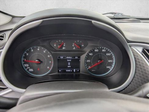 Used 2023 Chevrolet Malibu LT FWD image 11