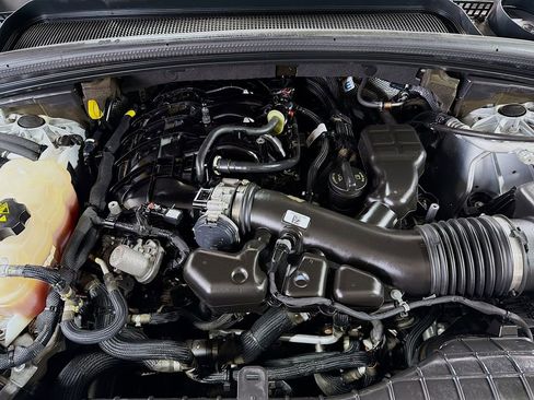 Used 2021 Jeep Grand Cherokee L Laredo w/ Luxury Tech Group I image 31