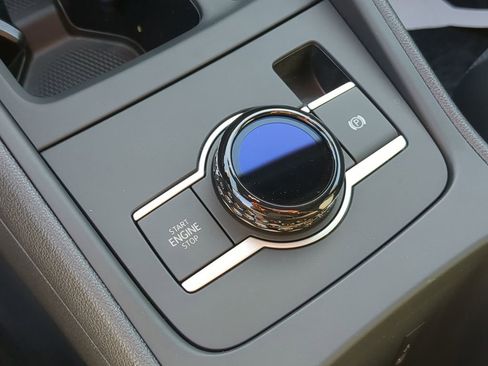 New 2026 Volkswagen Tiguan SE R-Line image 18