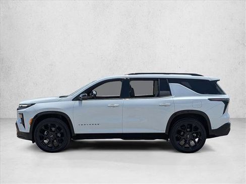 New 2026 Chevrolet Traverse RS w/ LPO, Floor Liner Package AWD/4WD image 8