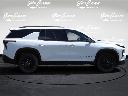 Used 2025 Chevrolet Traverse LT w/ Midnight/Sport Edition AWD/4WD image 21