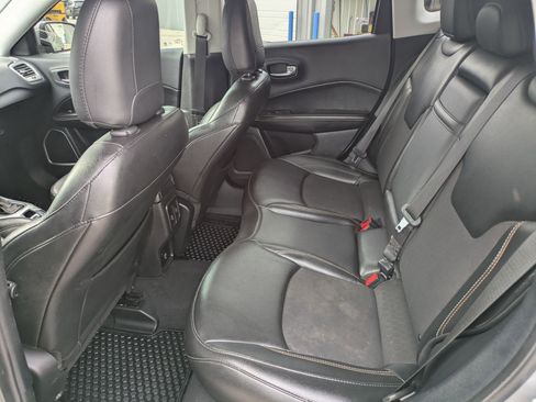 Used 2020 Jeep Compass Latitude image 12