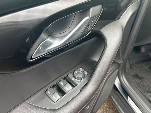 Used 2022 Chevrolet Blazer RS image 13