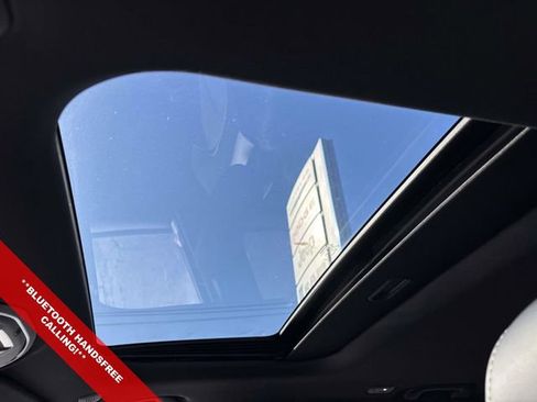 New 2025 Jeep Grand Cherokee Altitude image 4