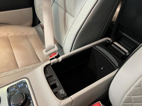 Used 2020 Jeep Grand Cherokee Summit image 21