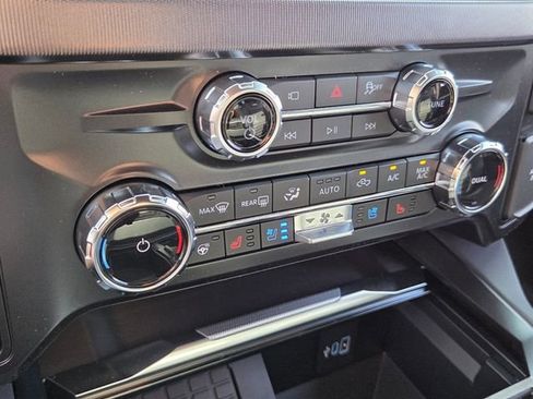 New 2026 Ford F350 Platinum AWD/4WD image 21
