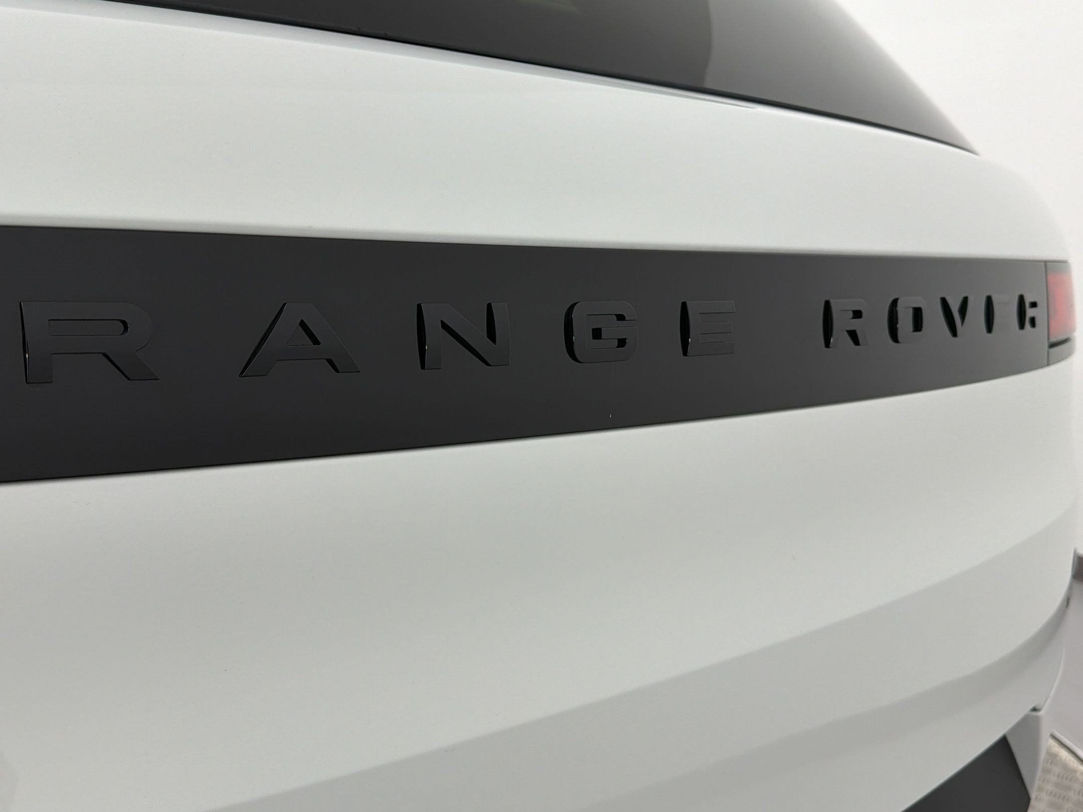 New 2026 Land Rover Range Rover Sport SE AWD/4WD image 38