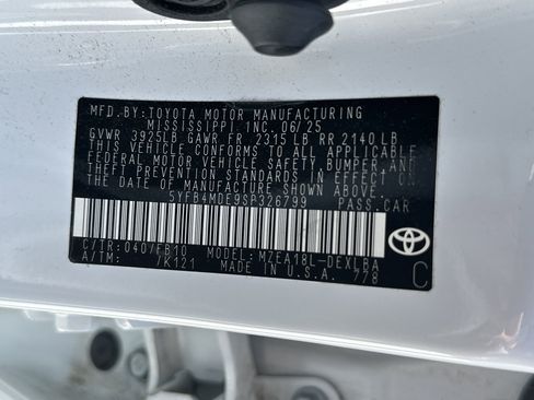 Certified 2025 Toyota Corolla LE FWD image 35