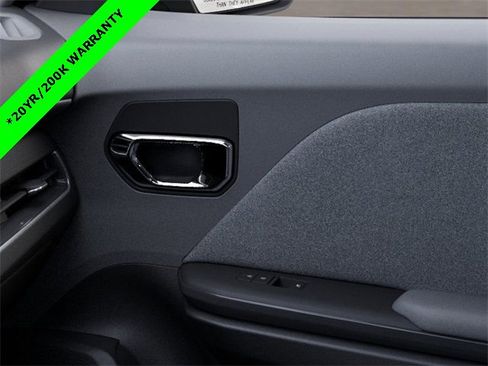 New 2025 Kia K4 LXS image 25