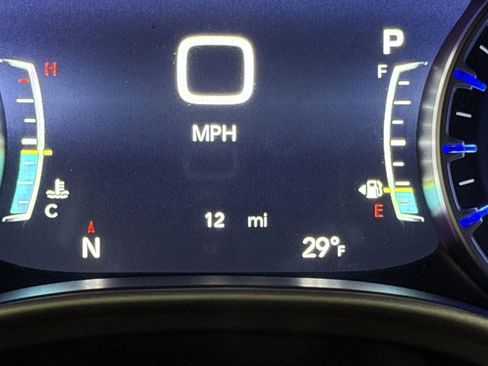 New 2026 Chrysler Pacifica Select image 13