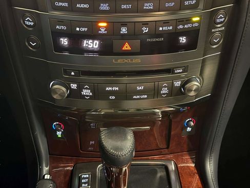 Used 2011 Lexus LX 570 4WD image 21