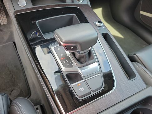 Used 2024 Audi Q5 2.0T Premium Plus AWD/4WD image 19