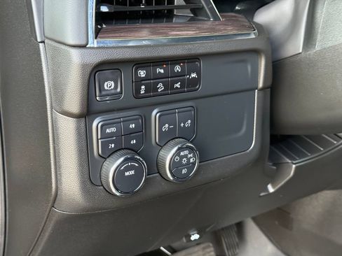 Certified 2025 Chevrolet Tahoe Z71 w/ Comfort Package AWD/4WD image 9