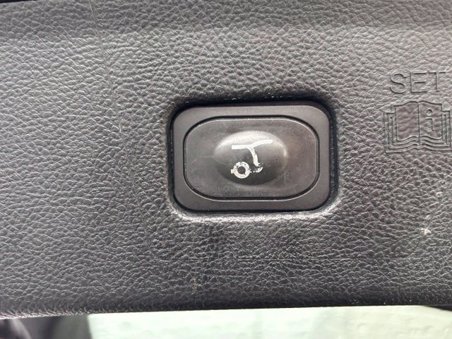 Used 2020 Ford Edge SEL w/ Convenience Package FWD image 5